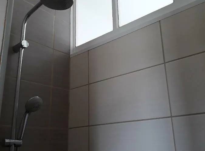 à Pied - Grand Lumineux - Ménage Et Linge Non Compris Apartamento *